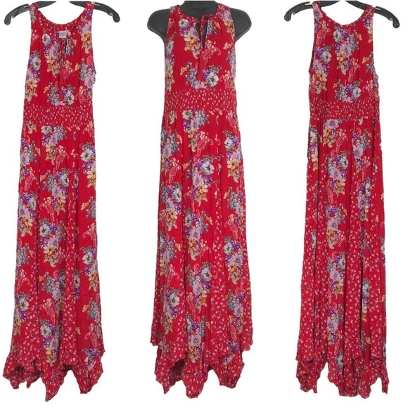 Bila Bohemian Ruffled Handkerchief Maxi Dress Floral Smocked SIZE SMALL NWT - Picture 1 of 16